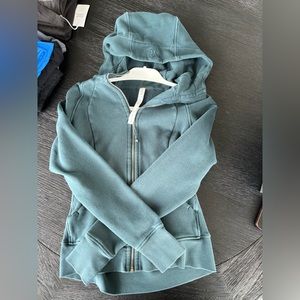 Lululemon Scuba hoodie  Excellent condition